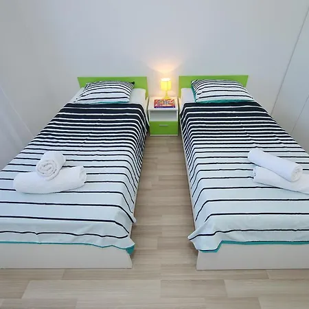 Croliday Apartment With Pool Nin * Zaton (Zadar)