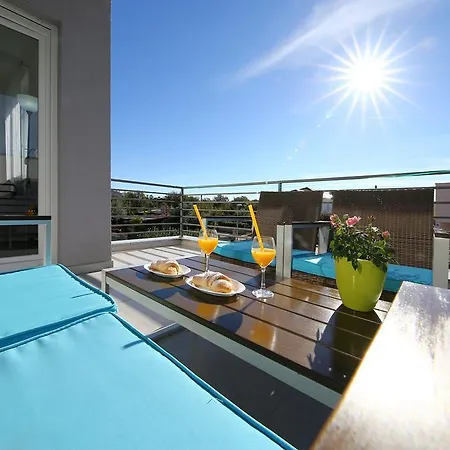 Apartment Croliday Apartment With Pool Nin *