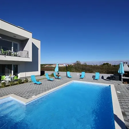 Croliday Apartment With Pool Nin Zaton (Zadar)