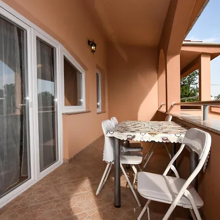 Croliday Apartment With Pool Nin Apartment *