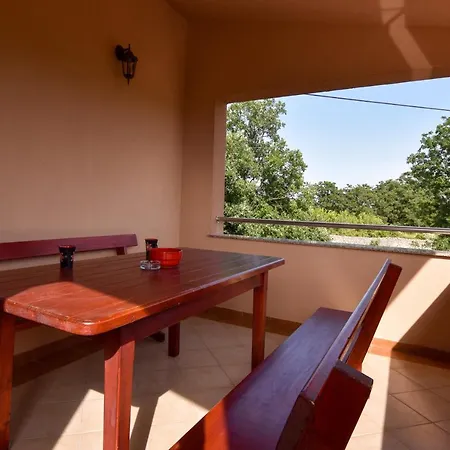 Apartment Croliday Apartment With Pool Nin Zaton (Zadar)