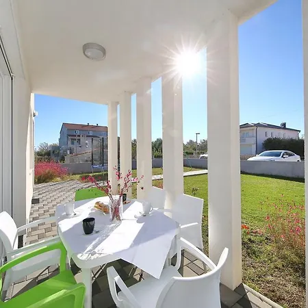 Daire Croliday Apartment With Pool Nin *