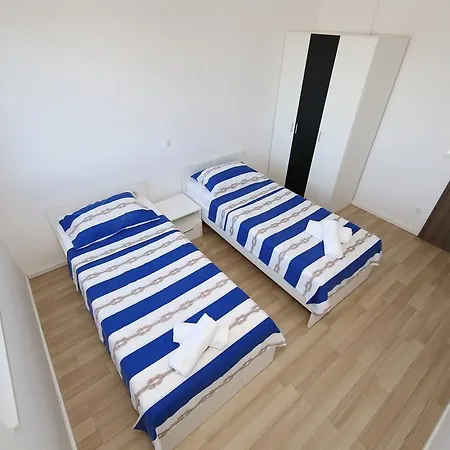 Croliday Apartment With Pool Nin Zaton (Zadar)