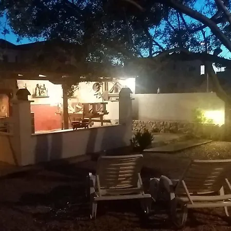 Croliday Apartment With Pool Nin Daire Zaton (Zadar)